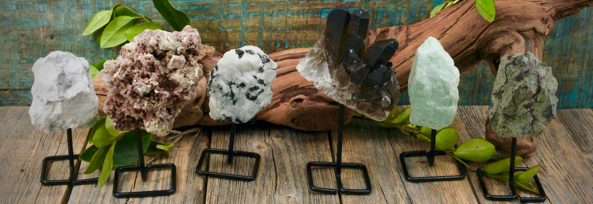 Raw Stones & Crystals