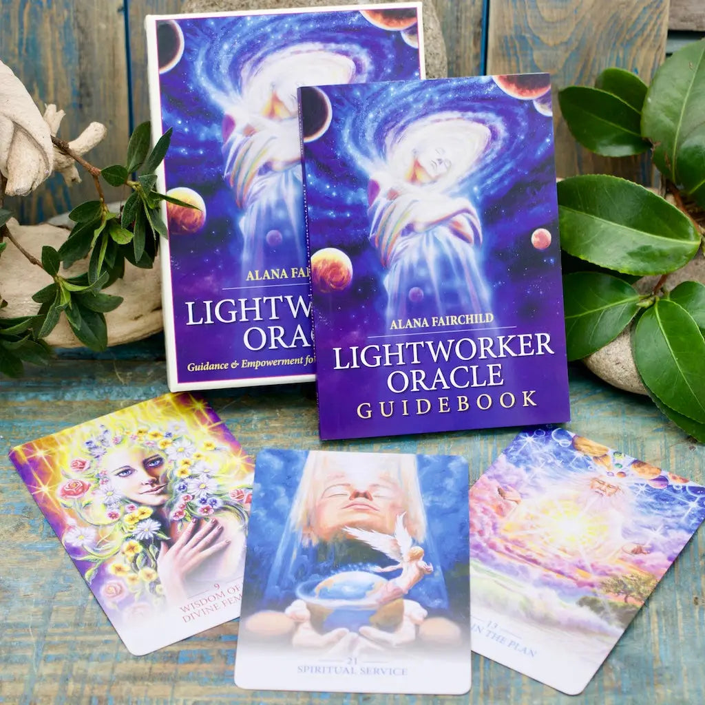 Lightworker Oracle: Guidance & Empowerment for Those Who Love the Light